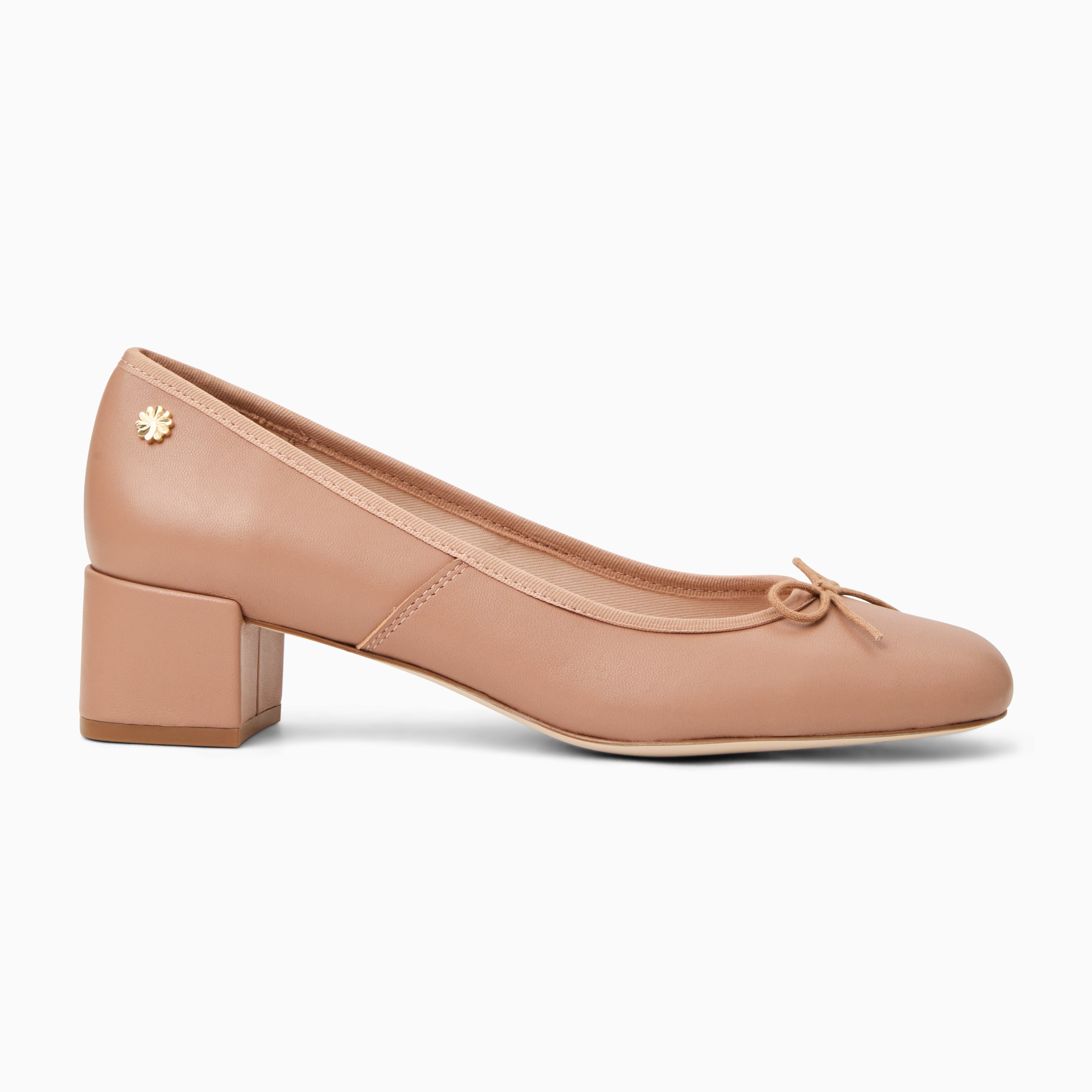 Jack Rogers Maddy Pump in Café au Lait – Low Heel Leather