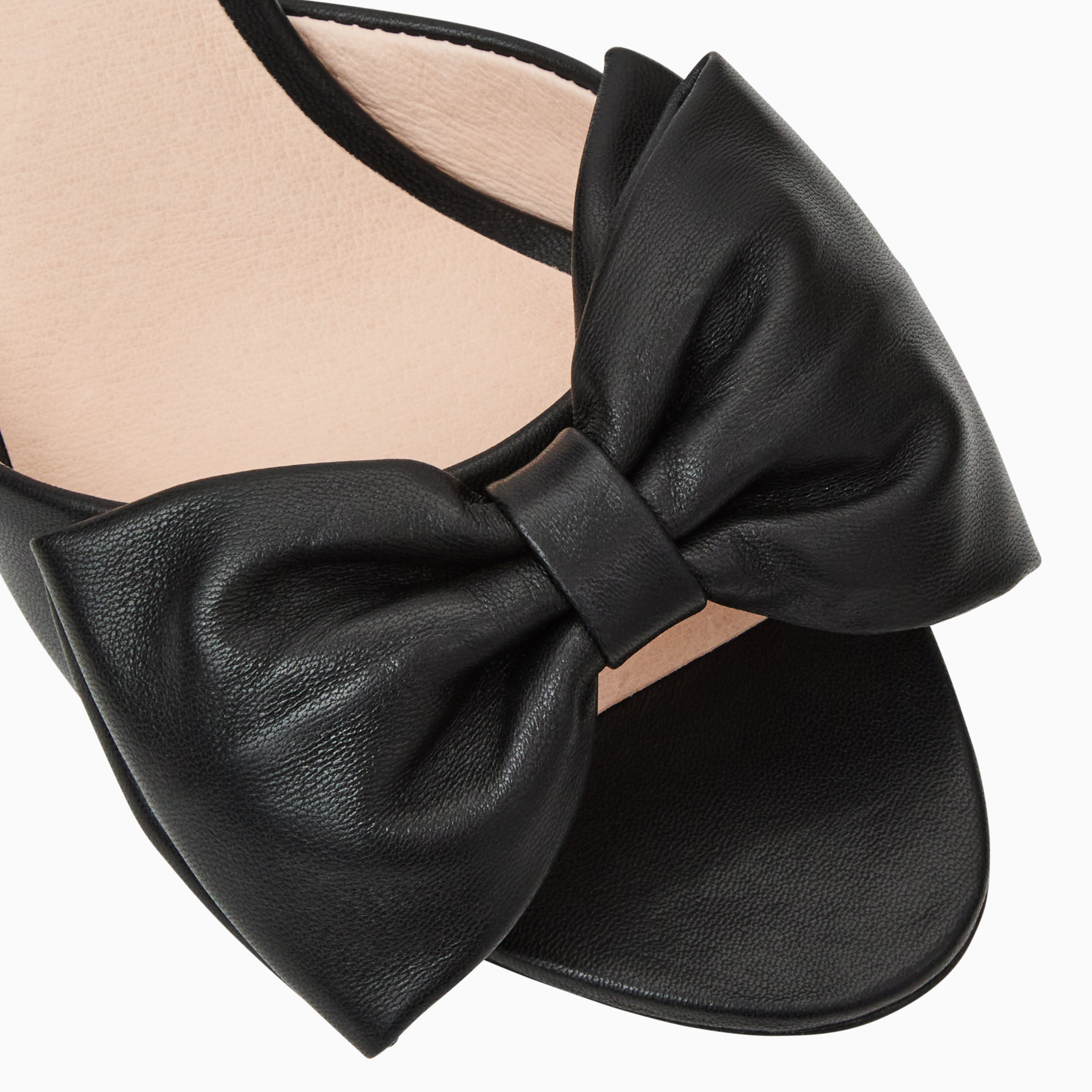 Jack Rogers Lola Bow Sandal in Black – Nappa Leather Heeled