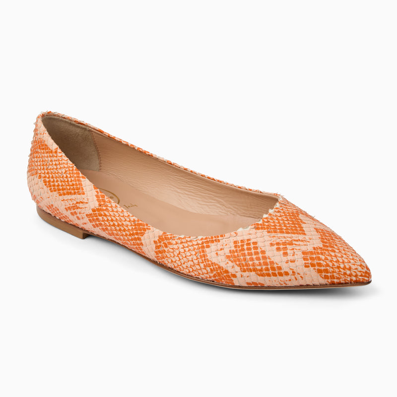 Gabrisa Italian Leather Pointed Toe Flat