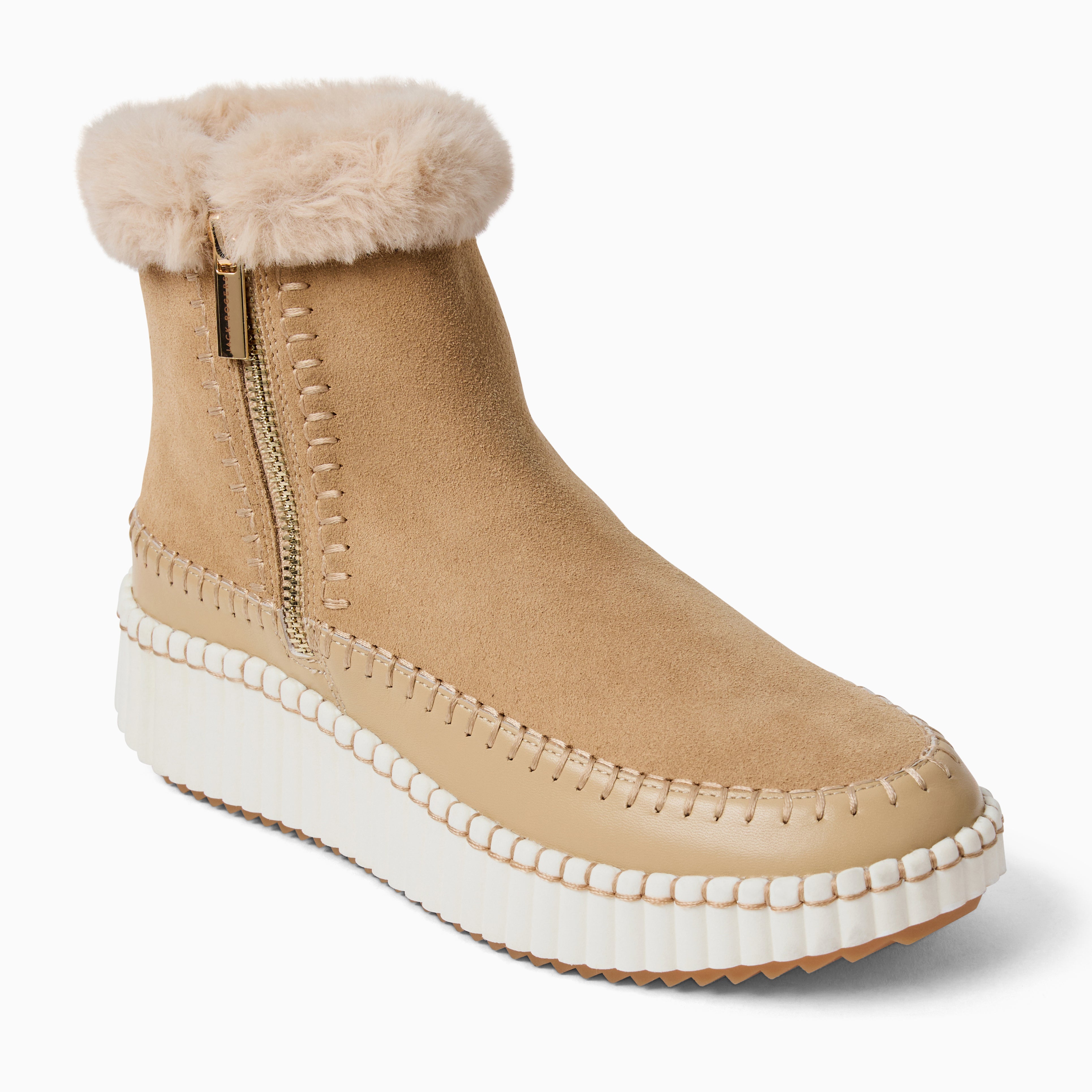 sneaker boot with fur