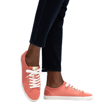 Lia Sneaker