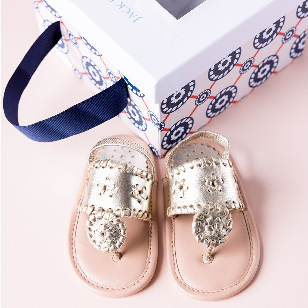 Gold Bow Sandals Footwear for Baby Girls - China Soft Sole Sandals for  Toddlers and Soft Baby Sandals price | Made-in-China.com